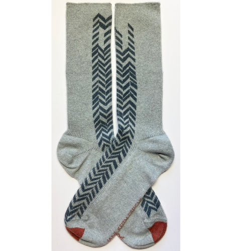 Chevron front and red toe ladies cashmere sock.