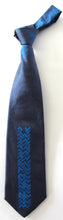 Zig zag indian douppion silk tie