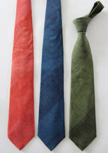 Small dashes (JKD90) sandwashed spun silk hand printed tie