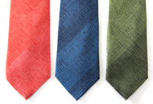 Small dashes (JKD90) sandwashed spun silk hand printed tie